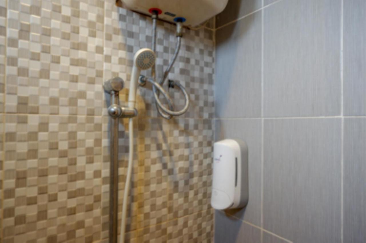 Oyo 1251 Residence 8 Semarang Zewnętrze zdjęcie
